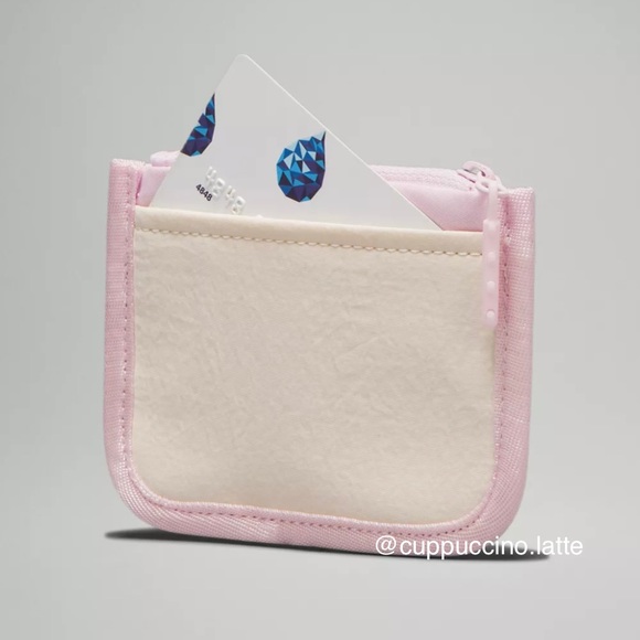 🩷NWT🤍Lululemon True Identity Wallet - Meadowsweet Pink/White Opal - Picture 5 of 7